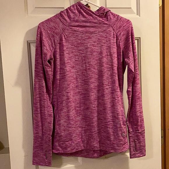 GapFit Breathe Long Sleeve Shirt - Picture 1 of 6